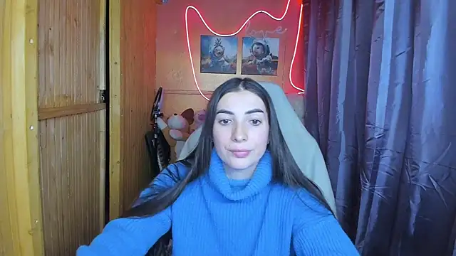 Fiery Brunette  online show from February 2025 11:38:02 AM