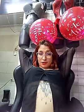 Paula382023 online show from February 2025 08:42:01 PM