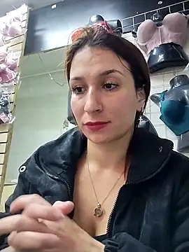 Paula382023 online show from March 2025 06:40:02 PM