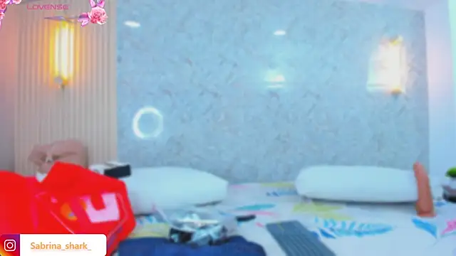 Snapshot of sabrina_shark_ chatting on October 2025 03:09:01 AM sabrina shark online show from October 2025 03:09:01 AM