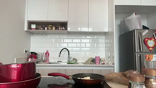 ChocolateCakeQueen online show from January 2025 05:35:02 PM