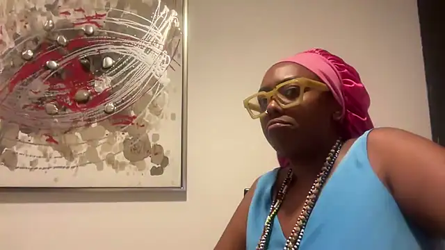 ChocolateCakeQueen online show from November 2025 12:32:01 AM