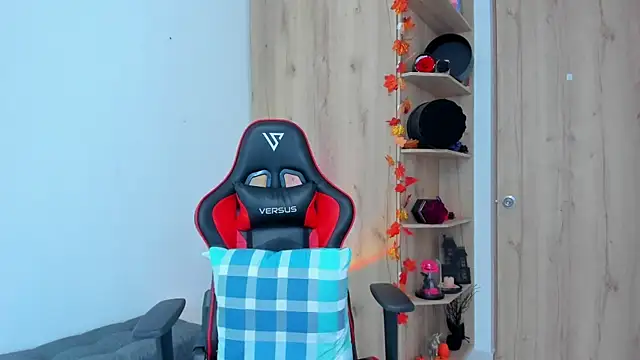  amanda seyfried19 online show from November 2025 04:49:02 PM