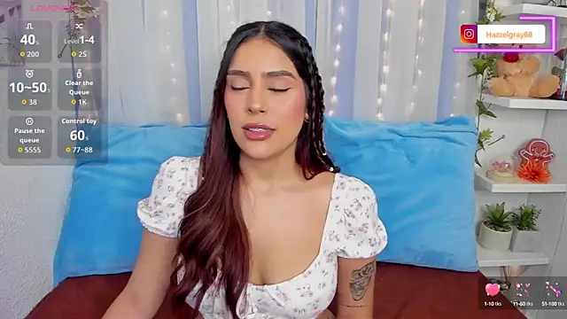 HazzelGray online show from September 2025 02:41:01 PM