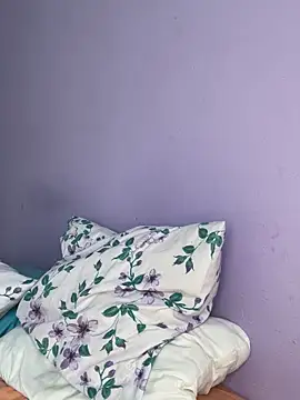 hannahb-e online show from March 2025 02:19:02 PM