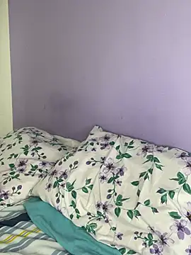 hannahb-e online show from March 2025 08:26:02 PM