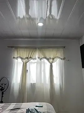 hannahb-e online show from March 2026 04:51:02 PM