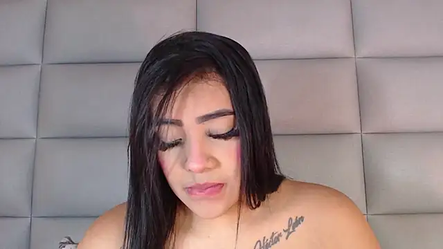 emily brontee  online show from December 2024 11:51:02 AM