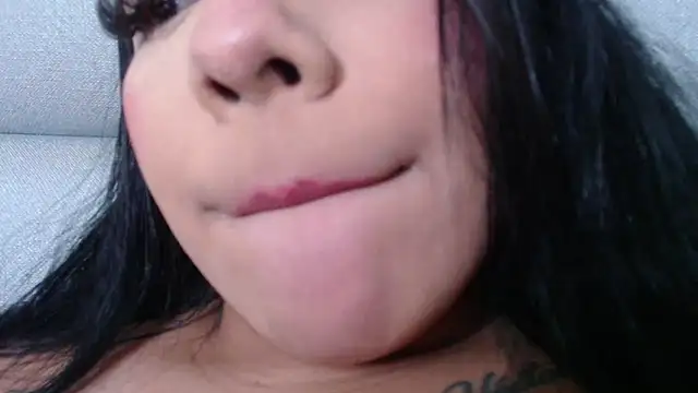 emily brontee  online show from January 2025 03:33:01 PM