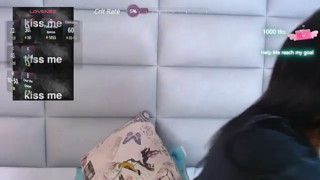 emily brontee  online show from February 2025 06:28:01 PM