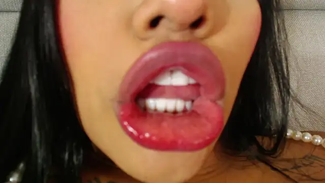 emily brontee  online show from March 2025 04:26:02 PM