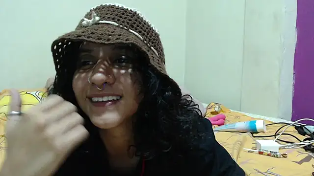 AlinaWoolf  online show from June 2026 05:12:01 AM