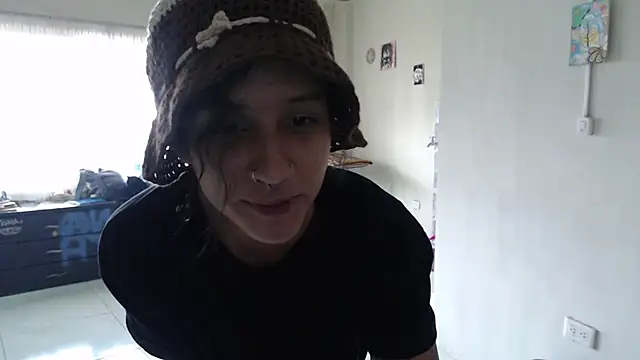 AlinaWoolf  online show from June 2026 05:17:02 PM