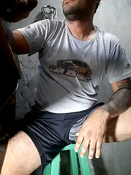 hecwil8 online show from February 2026 12:27:01 PM