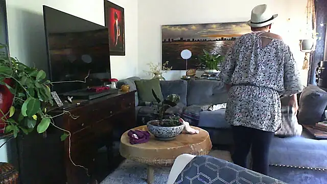 CeceilaMoon online show from October 2025 03:24:01 PM