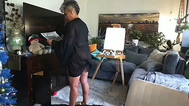 CeceilaMoon online show from December 2025 03:16:02 PM