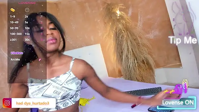 Snapshot of shenielxx chatting on March 2026 01:17:02 PM shenielxx online show from March 2026 01:17:02 PM