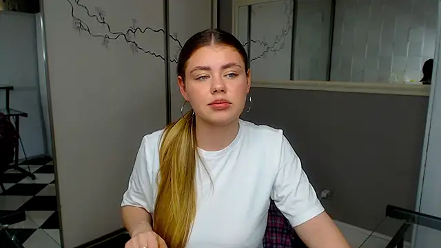 Snapshot of IsabellaBler chatting on March 2025 01:07:02 PM IsabellaBler online show from March 2025 01:07:02 PM