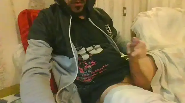 Snapshot of tozebrito_hd chatting on December 2024 11:12:02 PM tozebrito hd online show from December 2024 11:12:02 PM