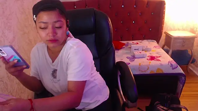 NicolleTaylor online show from January 2025 03:40:02 AM