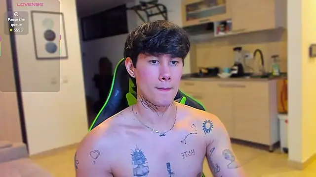 JayHotxxx online show from January 2026 04:05:02 AM