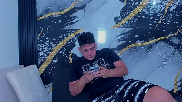 sweethot    online show from September 2025 02:19:01 PM