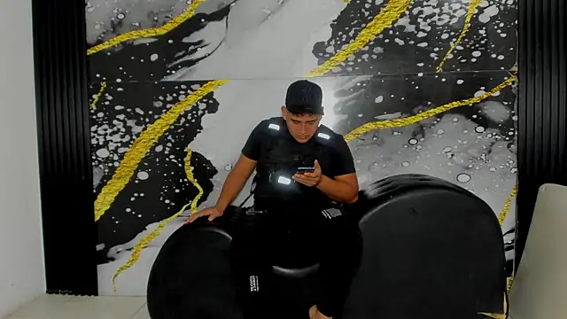 sweethot    online show from September 2025 02:21:01 PM