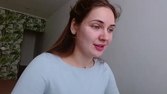 Olivia shine online show from February 2025 05:32:01 AM