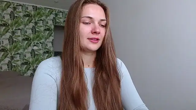 Olivia shine online show from October 2025 04:32:01 AM