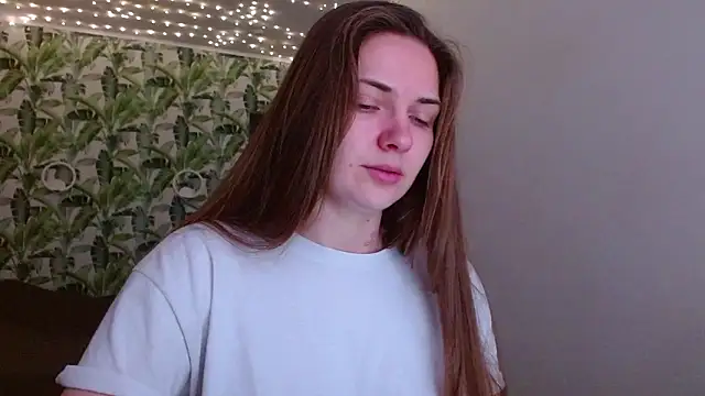 Olivia shine online show from December 2025 05:24:02 AM