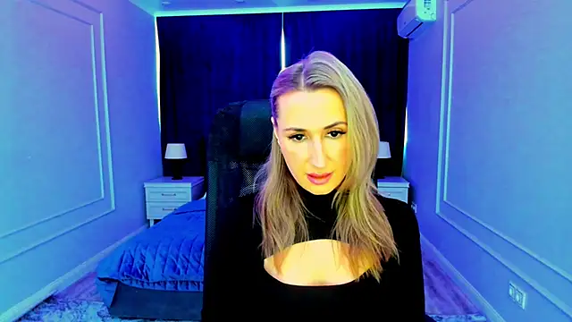Snapshot of PassionGlow chatting on January 2025 11:45:02 AM PassionGlow online show from January 2025 11:45:02 AM