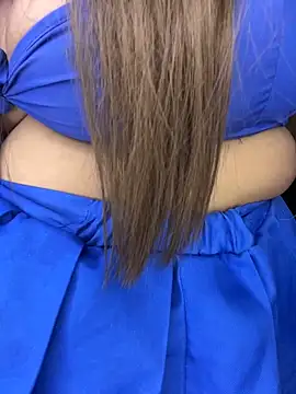 CharlotteMillers online show from November 2025 04:00:02 AM