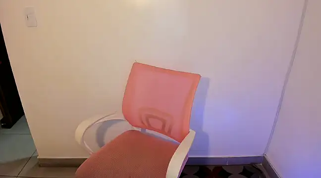 kiaraowen online show from January 2025 11:44:01 PM