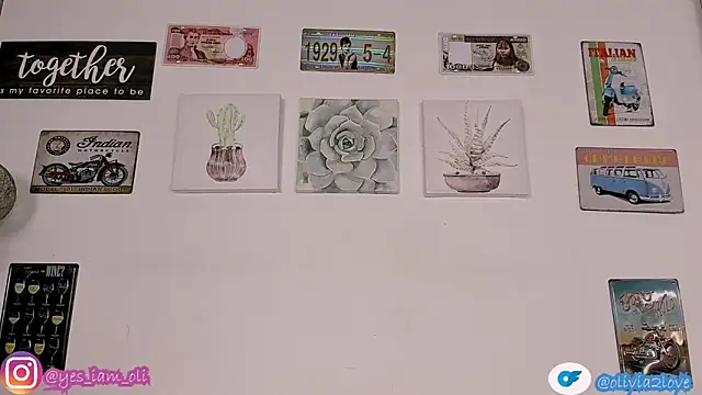 olivia22love online show from November 2025 11:18:01 PM