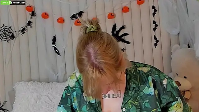 RachelCart online show from October 2025 03:09:01 AM