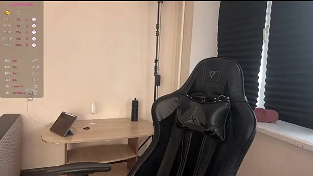 carthylovvve online show from February 2026 12:52:02 PM