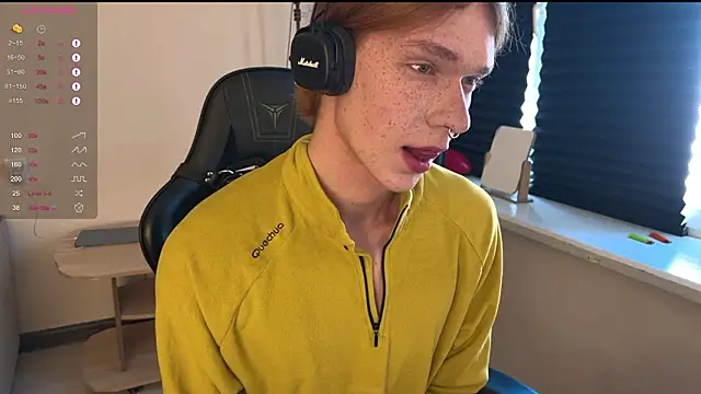 carthylovvve online show from February 2026 12:31:01 PM