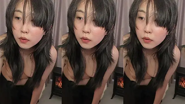 Snapshot of Minami_686 chatting on January 2025 05:23:02 AM Minami 686 online show from January 2025 05:23:02 AM
