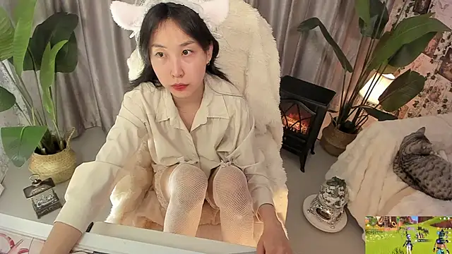 Snapshot of Minami_686 chatting on February 2025 02:25:01 AM Minami 686 online show from February 2025 02:25:01 AM