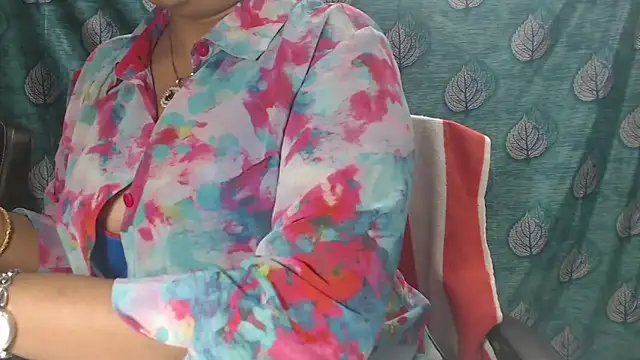 Sophia your online show from March 2025 03:38:02 PM