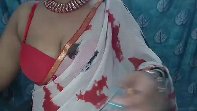 Sophia your online show from March 2025 04:27:02 AM