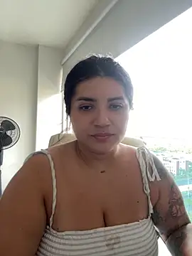 Snapshot of horny_roomiess chatting on February 2025 09:25:01 PM horny roomiess online show from February 2025 09:25:01 PM