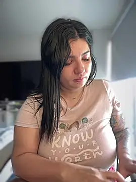 Snapshot of horny_roomiess chatting on March 2025 03:20:01 PM horny roomiess online show from March 2025 03:20:01 PM