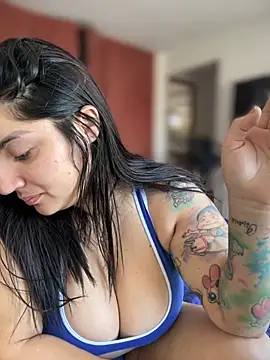 Snapshot of horny_roomiess chatting on September 2025 03:02:01 PM horny roomiess online show from September 2025 03:02:01 PM