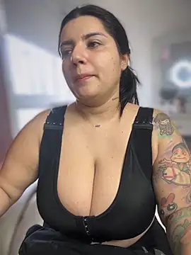 horny roomiess online show from September 2025 03:16:02 PM