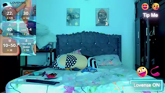 Liamscott  online show from November 2025 08:41:02 PM