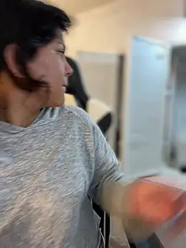 JulianaCastillo online show from December 2024 06:57:02 AM