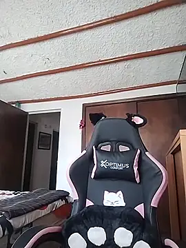 LucifernandaSw online show from February 2026 04:12:02 PM