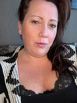 xsexycurvymilf online show from January 2025 08:41:01 AM