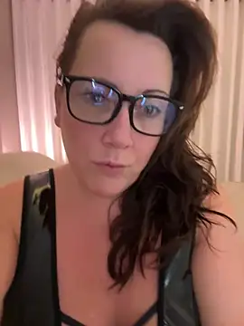 xsexycurvymilf online show from January 2025 07:10:01 PM